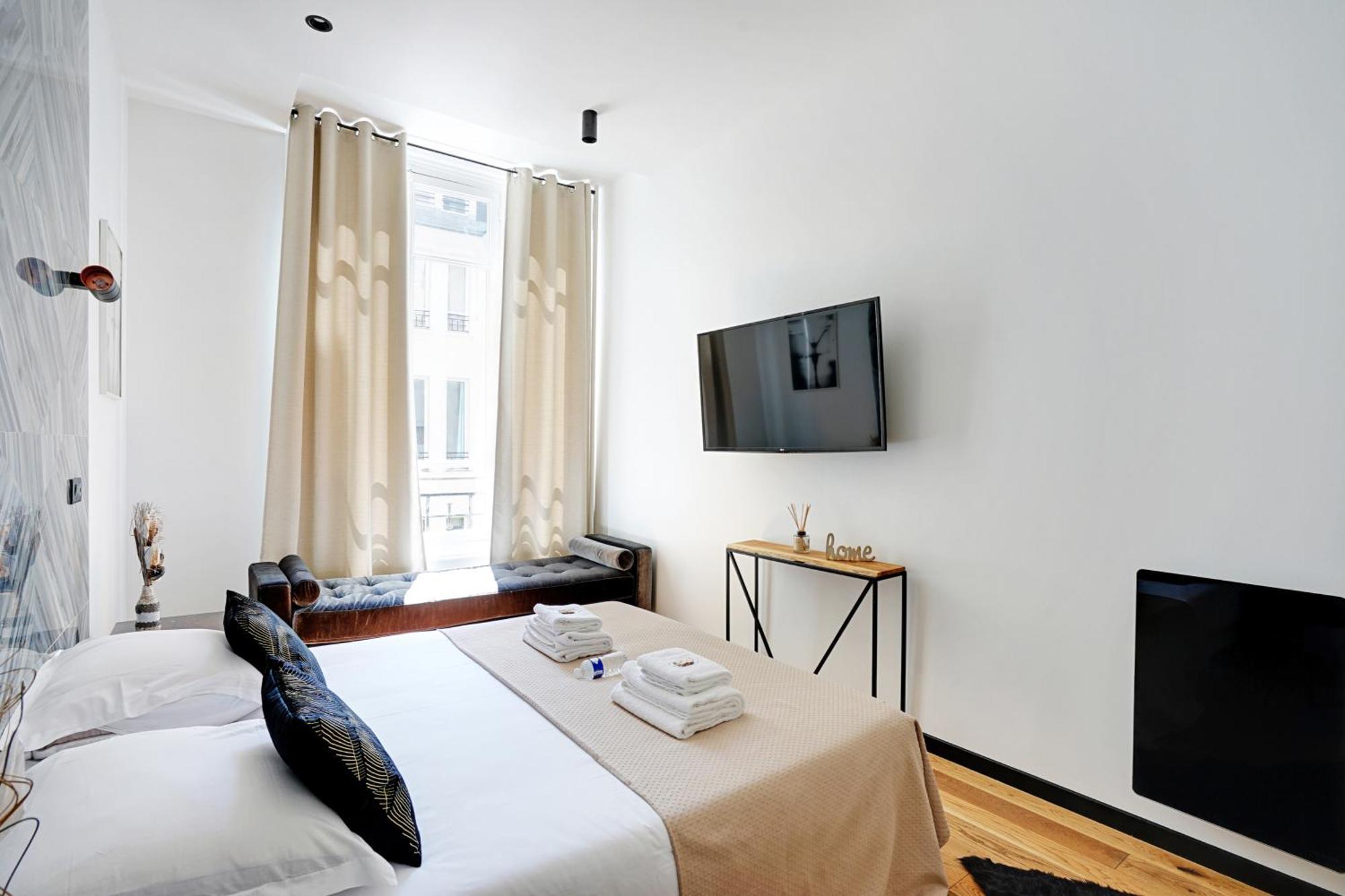 Luxurious Apartment - 2Br-8P -Champs Elysees Paris Exteriör bild